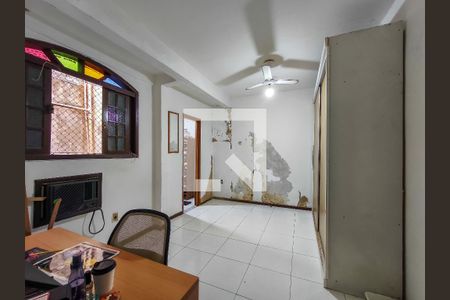 Casa de condomínio à venda com 235m², 5 quartos e sem vagaSuíte 1