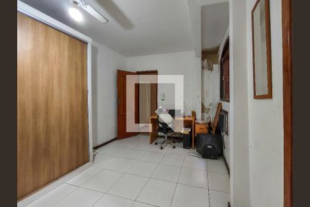 Casa de condomínio à venda com 235m², 5 quartos e sem vagaSuíte 1