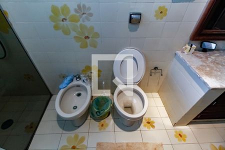 Casa para alugar com 557m², 4 quartos e 4 vagas Casa para alugar com 557m², 4 quartos e 4 vagasBanheiro da Suíte 3