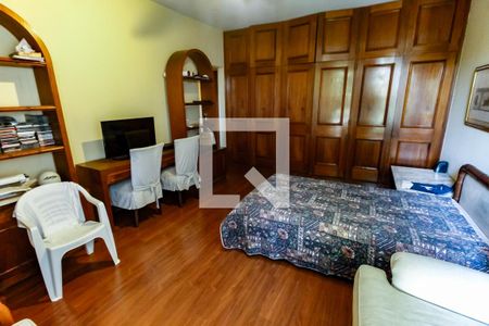 Casa para alugar com 557m², 4 quartos e 4 vagas Casa para alugar com 557m², 4 quartos e 4 vagasSuíte 3