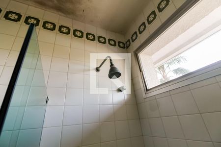 Casa para alugar com 557m², 4 quartos e 4 vagas Casa para alugar com 557m², 4 quartos e 4 vagasBanheiro da Suíte 2