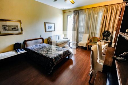 Casa para alugar com 557m², 4 quartos e 4 vagas Casa para alugar com 557m², 4 quartos e 4 vagasSuíte 3