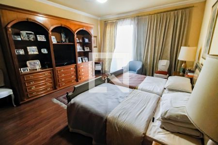 Casa para alugar com 557m², 4 quartos e 4 vagas Casa para alugar com 557m², 4 quartos e 4 vagasSuíte 1