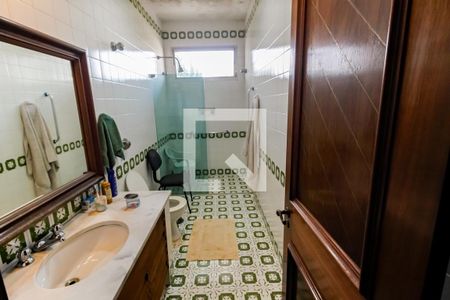 Casa para alugar com 557m², 4 quartos e 4 vagas Casa para alugar com 557m², 4 quartos e 4 vagasBanheiro da Suíte 2