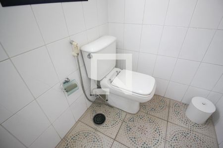 Casa de condomínio para alugar com 50m², 1 quarto e 1 vaga Casa de condomínio para alugar com 50m², 1 quarto e 1 vagaBanheiro
