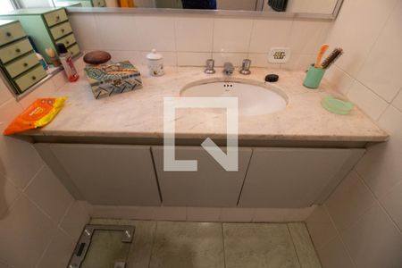 Apartamento à venda com 94m², 3 quartos e 1 vaga Apartamento à venda com 94m², 3 quartos e 1 vagaBanheiro