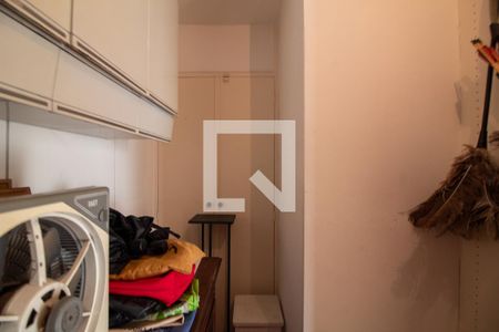 Apartamento à venda com 94m², 3 quartos e 1 vaga Apartamento à venda com 94m², 3 quartos e 1 vagaQuarto de Serviço