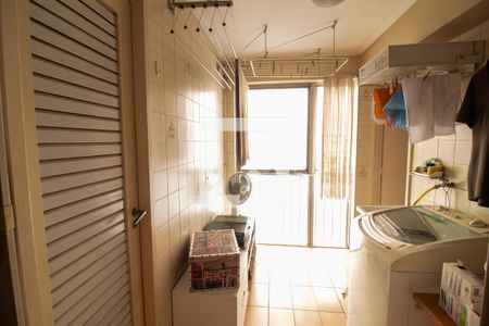 Apartamento à venda com 94m², 3 quartos e 1 vaga Apartamento à venda com 94m², 3 quartos e 1 vagaÁrea de Serviço