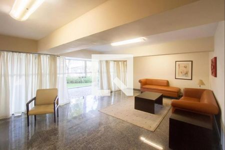 Apartamento à venda com 94m², 3 quartos e 1 vaga Apartamento à venda com 94m², 3 quartos e 1 vagaHall Social