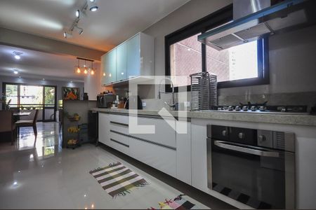 Apartamento à venda com 150m², 3 quartos e 2 vagasCozinha