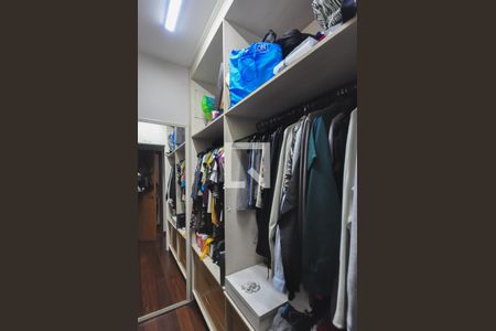 Apartamento à venda com 150m², 3 quartos e 2 vagasArmário da Suíte 3