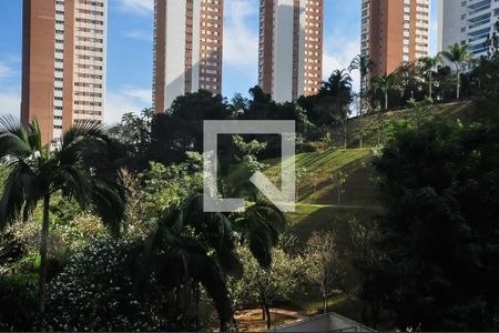 Apartamento à venda com 150m², 3 quartos e 2 vagasVista da Suíte 1