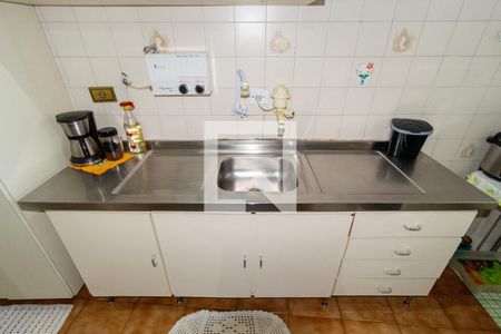 Casa à venda com 320m², 4 quartos e 3 vagas Casa à venda com 320m², 4 quartos e 3 vagasDetalhe - Cozinha
