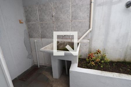 Casa à venda com 320m², 4 quartos e 3 vagas Casa à venda com 320m², 4 quartos e 3 vagasCasa 2 - Área de Serviço