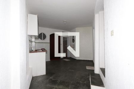 Casa à venda com 320m², 4 quartos e 3 vagas Casa à venda com 320m², 4 quartos e 3 vagasCasa 2 - Cozinha