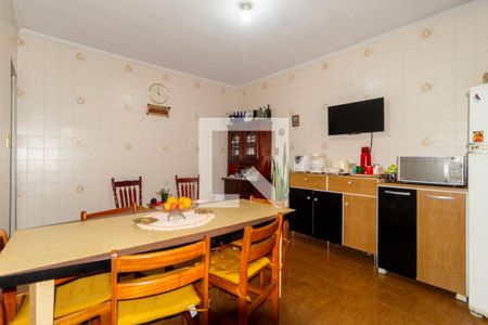 Casa à venda com 320m², 4 quartos e 3 vagas Casa à venda com 320m², 4 quartos e 3 vagasCozinha