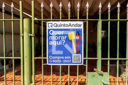 Casa à venda com 320m², 4 quartos e 3 vagas Casa à venda com 320m², 4 quartos e 3 vagasPlaquinha Instalada