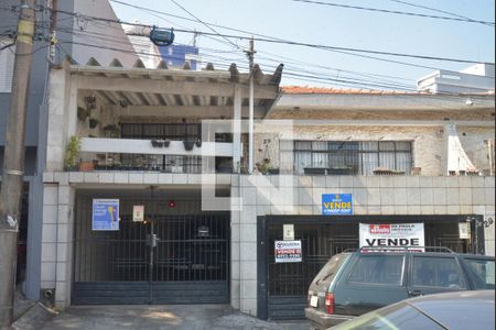 Casa à venda com 300m², 3 quartos e 4 vagasFachada