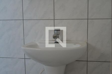 Casa à venda com 300m², 3 quartos e 4 vagasEdícula - Banheiro