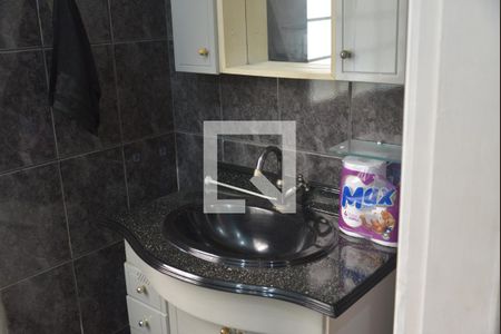 Casa à venda com 300m², 3 quartos e 4 vagasBanheiro da Suite