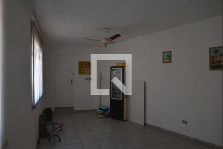 Casa à venda com 300m², 3 quartos e 4 vagasEdícula - Quarto