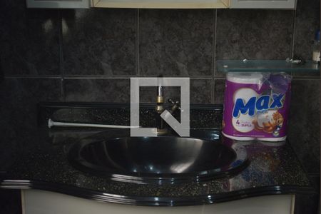 Casa à venda com 300m², 3 quartos e 4 vagasBanheiro da Suite