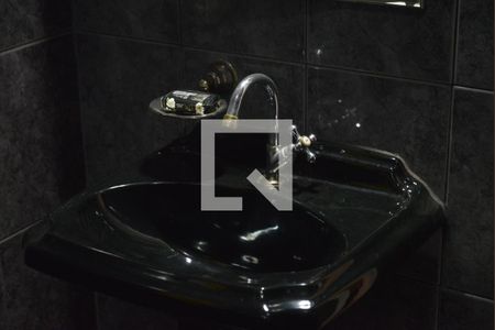 Casa à venda com 300m², 3 quartos e 4 vagasBanheiro Social