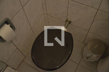 Casa à venda com 300m², 3 quartos e 4 vagasBanheiro de serviço