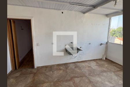 Casa para alugar com 100m², 2 quartos e sem vagaÁrea de Serviço 2