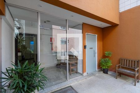 Apartamento à venda com 75m², 2 quartos e 2 vagasEntrada