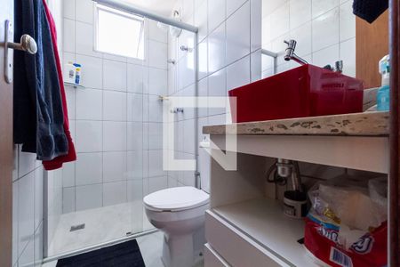Apartamento à venda com 75m², 2 quartos e 2 vagasBanheiro social