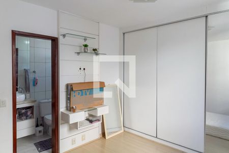 Apartamento à venda com 75m², 2 quartos e 2 vagasSuíte 