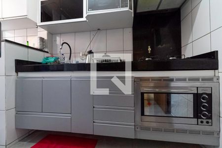 Apartamento à venda com 75m², 2 quartos e 2 vagasCozinha e Área de Serviço