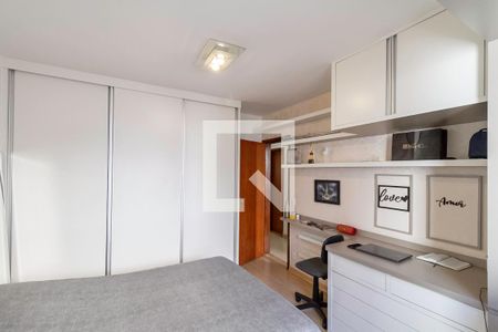 Quarto de apartamento à venda com 2 quartos, 75m² em Castelo, Belo Horizonte