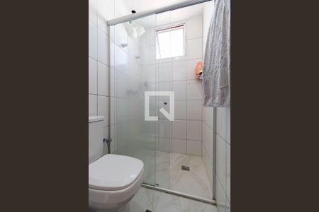 Apartamento à venda com 75m², 2 quartos e 2 vagasBanheiro da suíte 