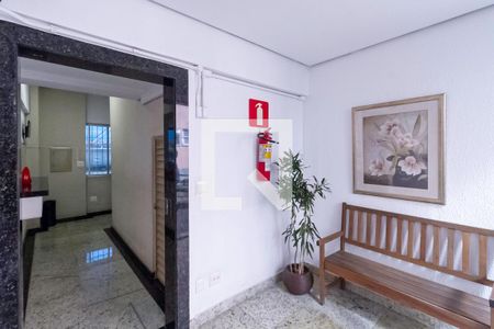 Apartamento à venda com 75m², 2 quartos e 2 vagasHall de entrada