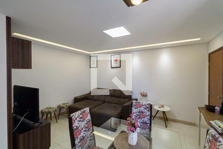 Sala de apartamento à venda com 2 quartos, 75m² em Castelo, Belo Horizonte