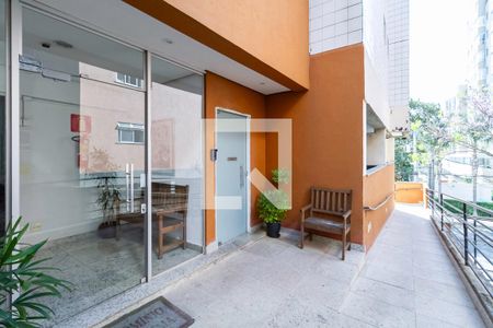 Apartamento à venda com 75m², 2 quartos e 2 vagasEntrada