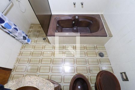 Casa para alugar com 159m², 4 quartos e 2 vagasDetalhe do banheiro 1