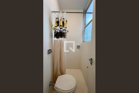 Apartamento à venda com 310m², 3 quartos e 2 vagasBanheiro de Serviço