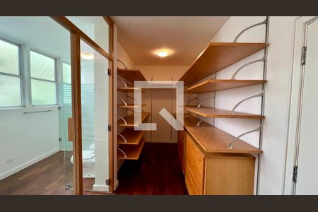 Apartamento à venda com 310m², 3 quartos e 2 vagasQuarto 3