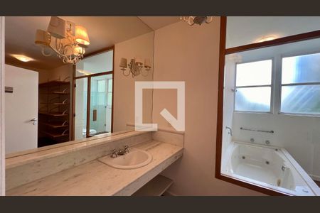 Apartamento à venda com 310m², 3 quartos e 2 vagasQuarto 3