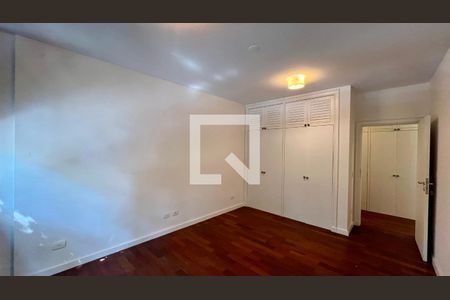 Apartamento à venda com 310m², 3 quartos e 2 vagasQuarto 1