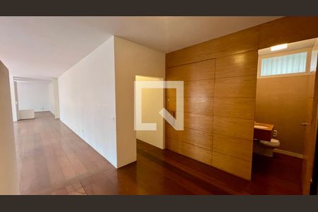 Apartamento à venda com 310m², 3 quartos e 2 vagasSala