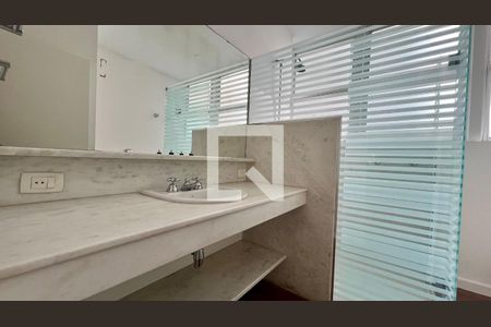 Apartamento à venda com 310m², 3 quartos e 2 vagasQuarto 2