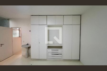 Apartamento à venda com 310m², 3 quartos e 2 vagasQuarto de Serviço