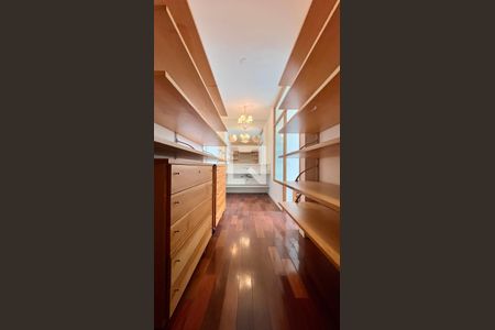 Apartamento à venda com 310m², 3 quartos e 2 vagasQuarto 3