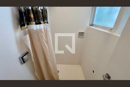 Apartamento à venda com 310m², 3 quartos e 2 vagasBanheiro de Serviço