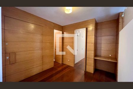 Apartamento à venda com 310m², 3 quartos e 2 vagasSala
