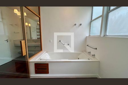 Apartamento à venda com 310m², 3 quartos e 2 vagasQuarto 3